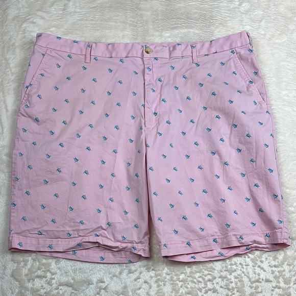 Izod Other - Izod Pink Flat Front Shorts with Elegant Pattern